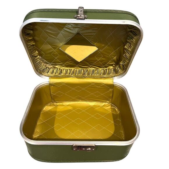 Vintage Original Train Case Suitcase Travel Olive Green Retro 60s Carry On Plane - Picture 3 of 11